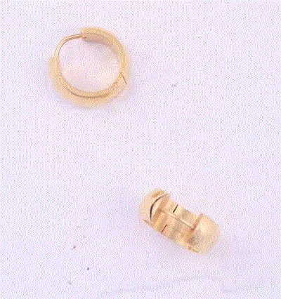 أقراط دائرية نسائية