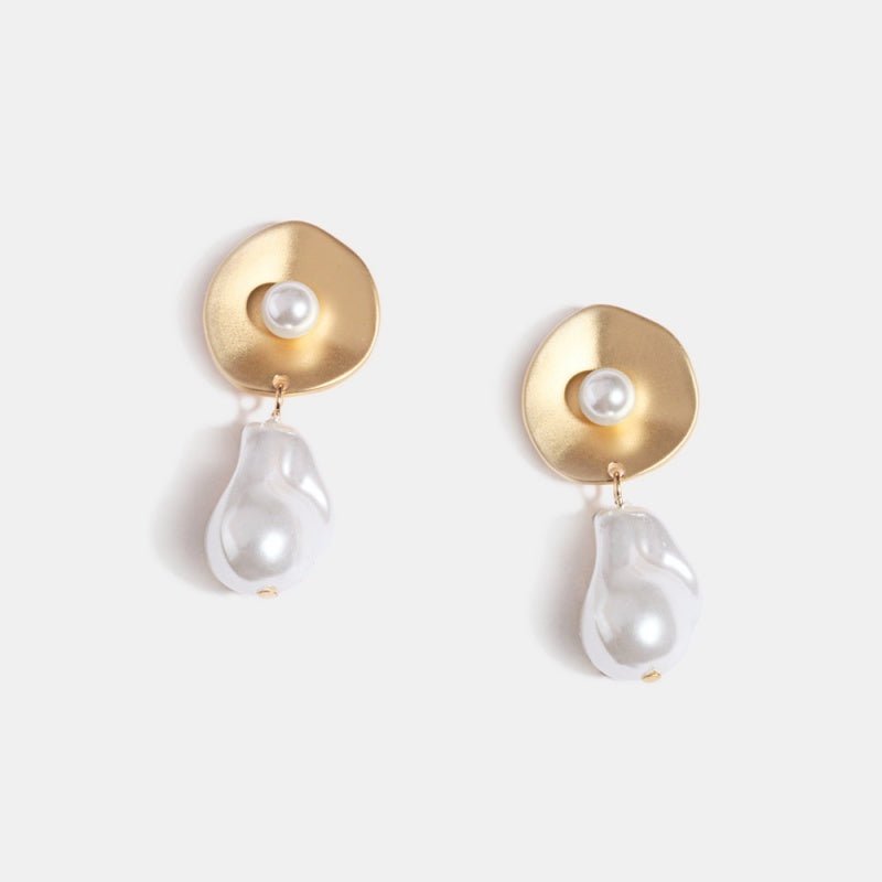 Pearl Earrings For Women Retro Personality And Minimalism Hollow Out - Zambeel