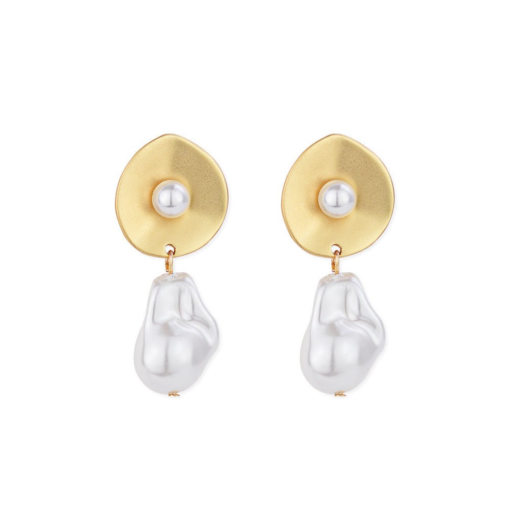 Pearl Earrings For Women Retro Personality And Minimalism Hollow Out - Zambeel