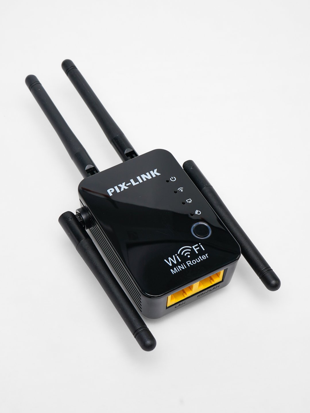 Pix Link - Wi - Fi Repeater (WR - 16Q) - Zambeel