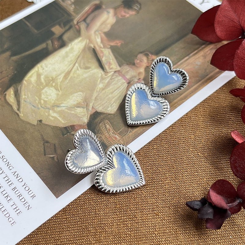 Retro Fashion Double Peach Heart Fritillary Stud Earrings - Zambeel