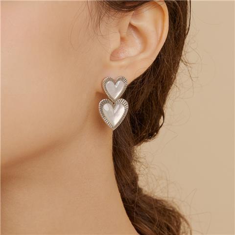 Retro Fashion Double Peach Heart Fritillary Stud Earrings - Zambeel