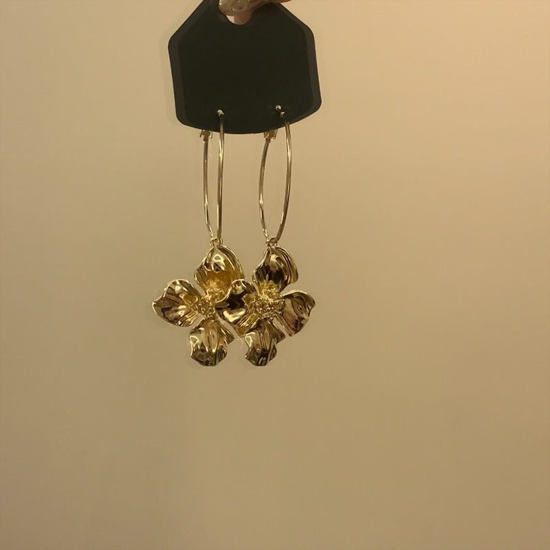 Retro Flower Earrings Women's Exaggerated Long - Zambeel