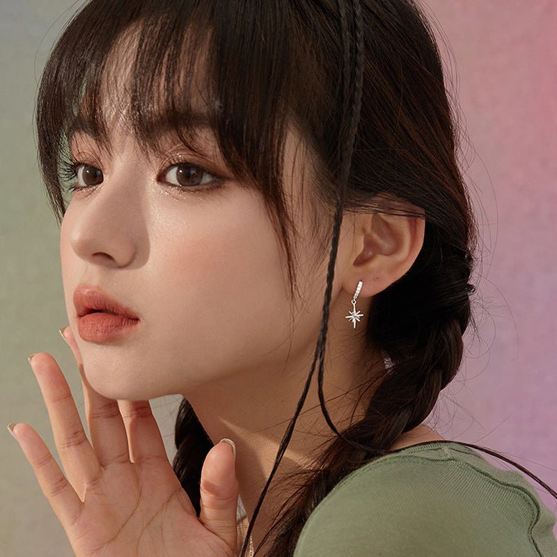 Rhinestone Stereo Eight Awn Star Ear Clip Simple Zircon Planet Short Earrings - Zambeel