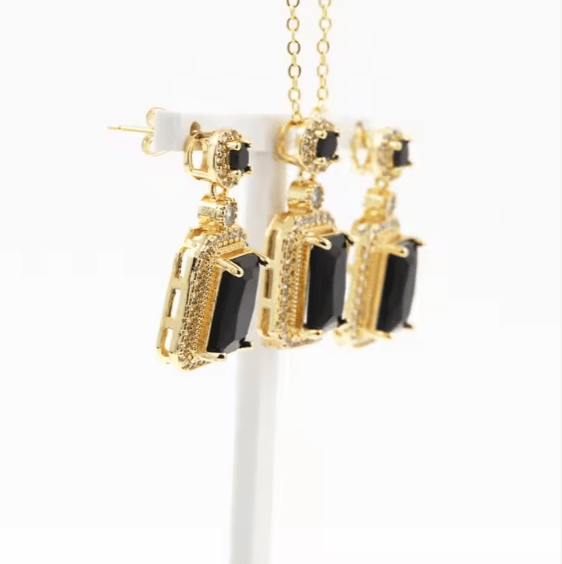 Royal Gemstone Necklace Set - Zambeel