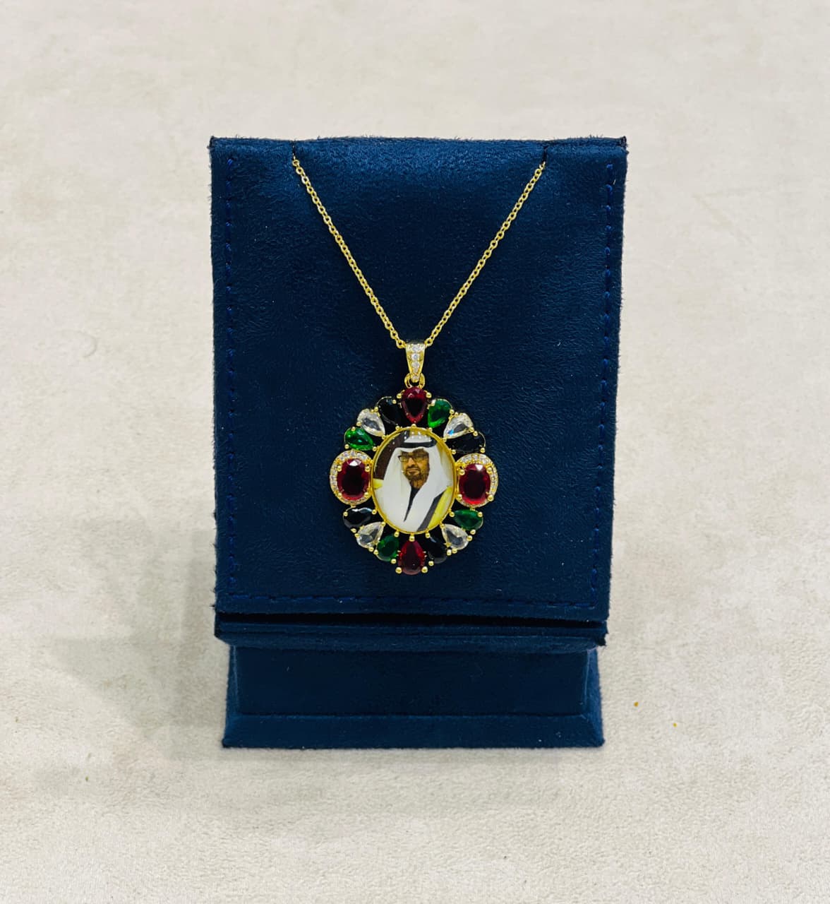 Royal Heritage Custom Photo Necklace - Zambeel