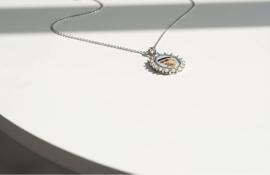 Royal Pearl Custom Photo Necklace - Zambeel