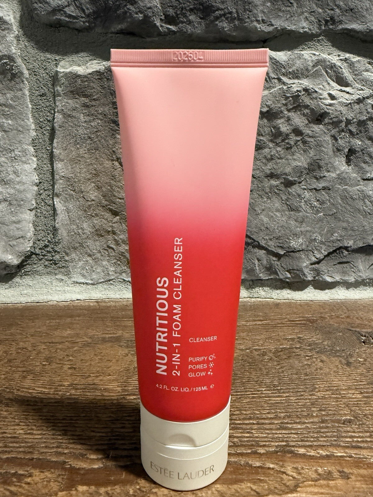 Estée Lauder - Nutritious 2-in-1 Foam Cleanser (Original) ©