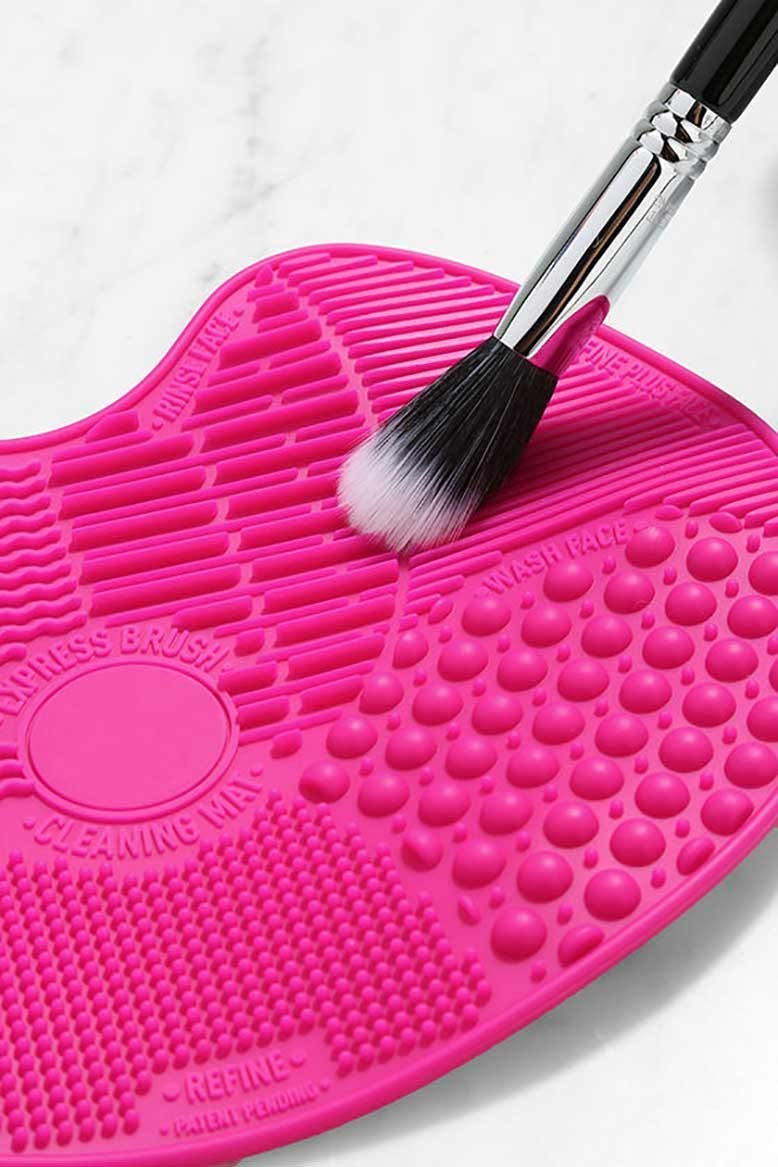 Silicone Makeup Brush Cleaning Mat - Zambeel