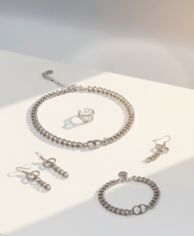 Silver Chain Emblem Jewelry Set - Zambeel