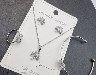 Silver Clover Crystal Jewelry Set - Zambeel