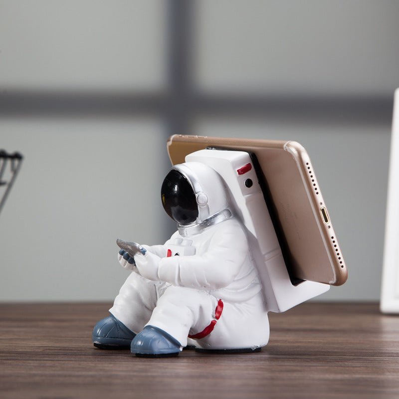 Simple Astronaut Mobile Phone Stand Student Desktop Holder Cute Spaceman Cell Phone Holder Creative Gift Small Desk Decoration - Zambeel