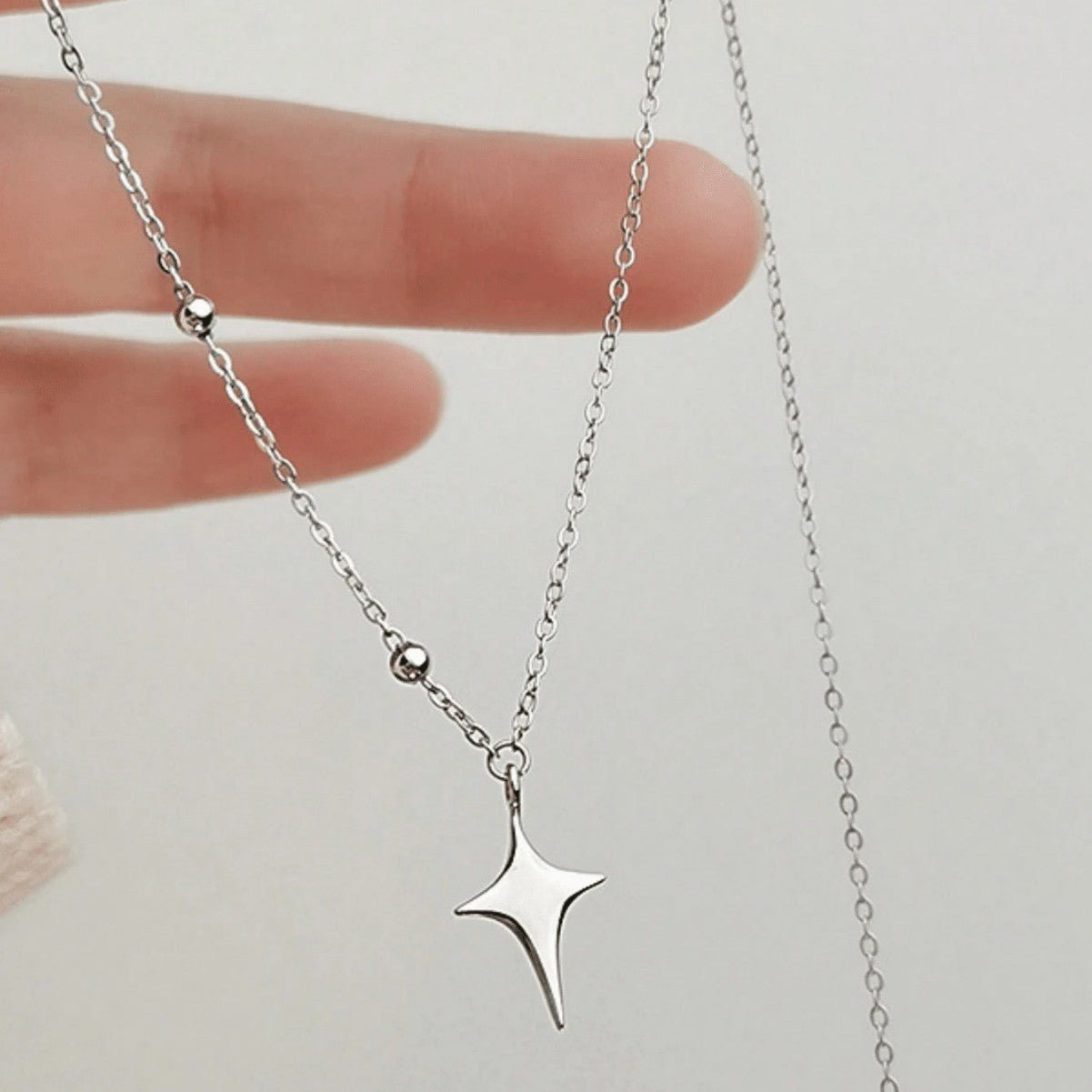 Splicing Asymmetry Niche Design Simple Necklace - Zambeel