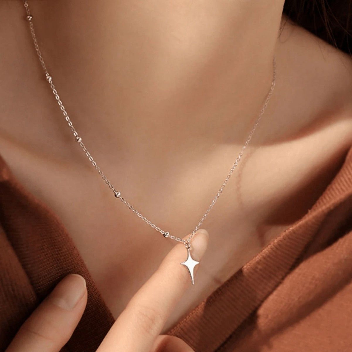 Splicing Asymmetry Niche Design Simple Necklace - Zambeel