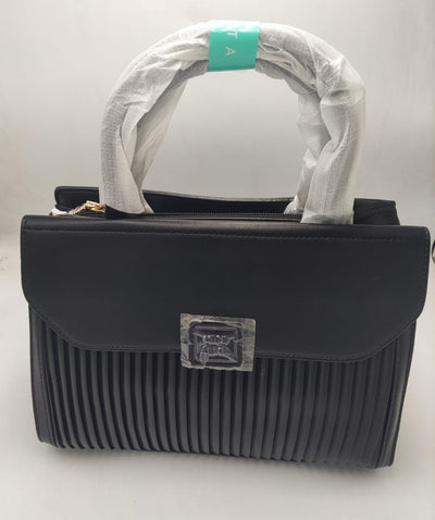 Textured Wave Flap Handbag - Zambeel