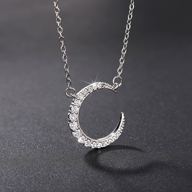 Women's Stylish Simple And Versatile Moon Necklace - Zambeel