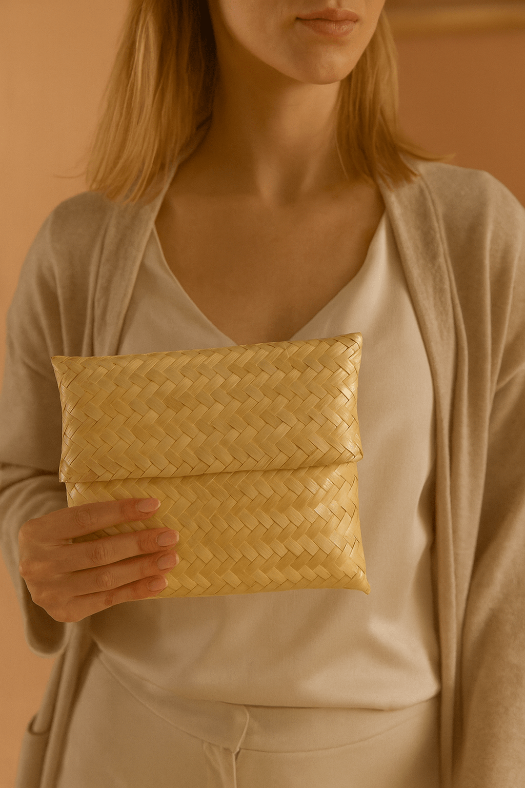 Woven Straw Clutch - Zambeel